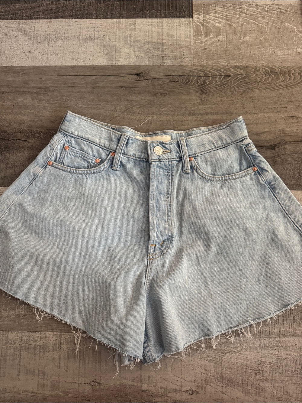 MOTHER Flutter Denim Jean Shorts - Picture 4 of 5
